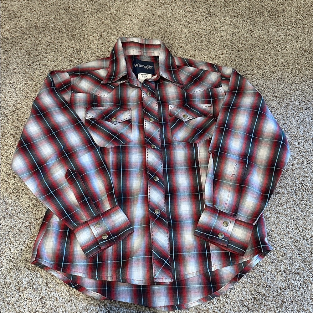 Wrangler Pearl Snap Button Up Long Sleeve